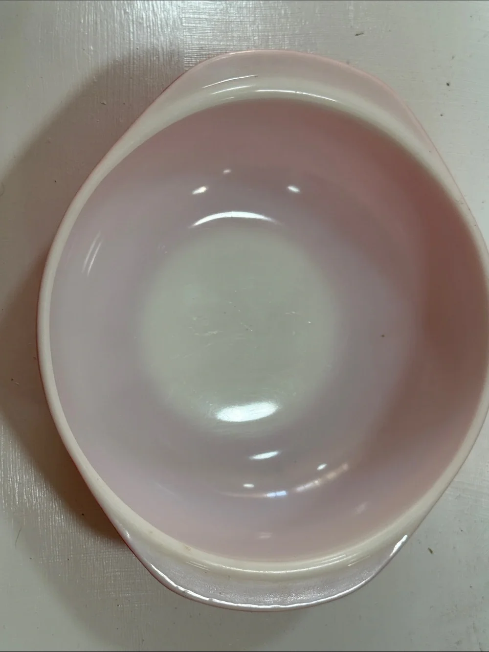 PYREX Vintage 1940’s Classic Pink and White Handled Serving Bowl 2 Quarts